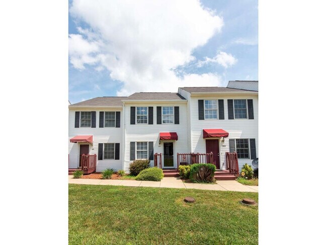 Building Photo - 284 Beaverview Dr