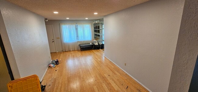 Upstairs living - 2277 South Way