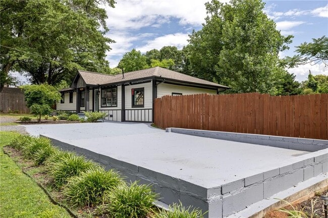 Building Photo - 1363 Orange Blossom Terrace SE