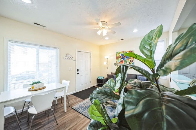 Foto del edificio - 105 Ash St