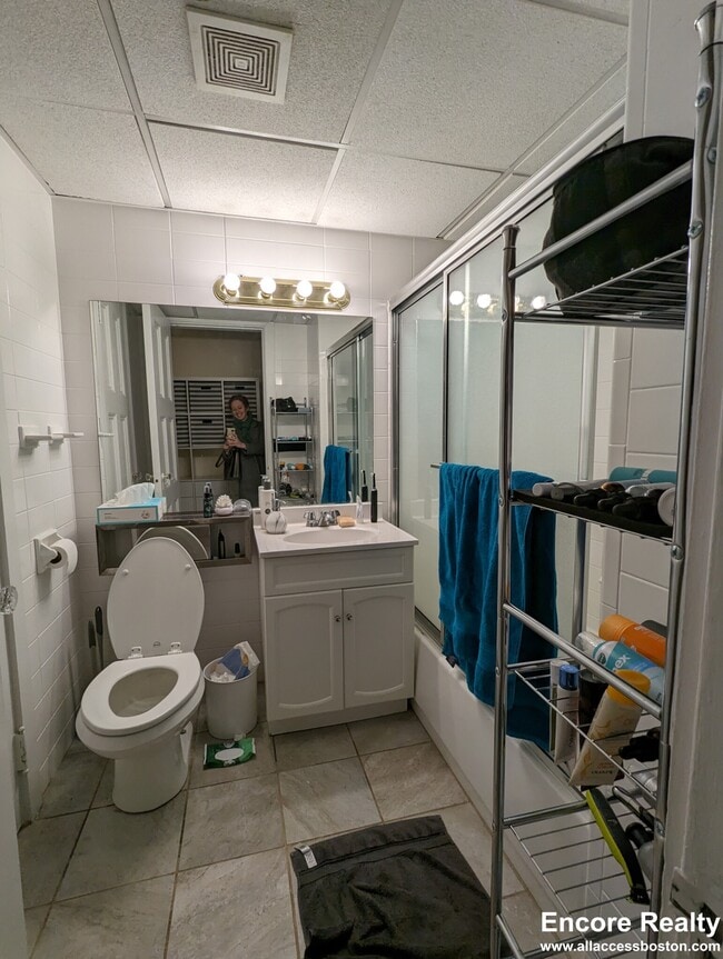 Building Photo - 62 Boylston St