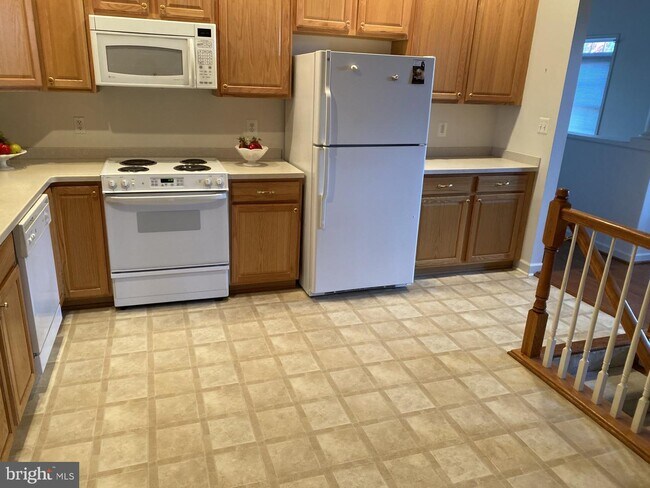 Building Photo - 239 W Ridge Ct
