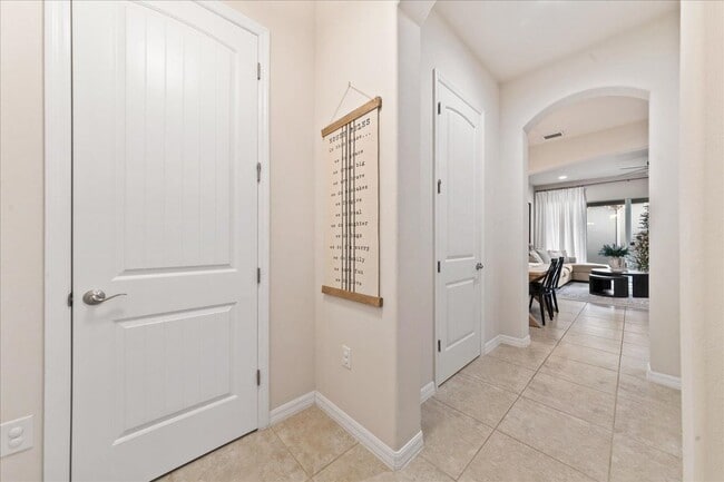 Building Photo - 4938 Sprint Cir