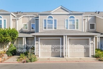 Building Photo - 599 Spruce St