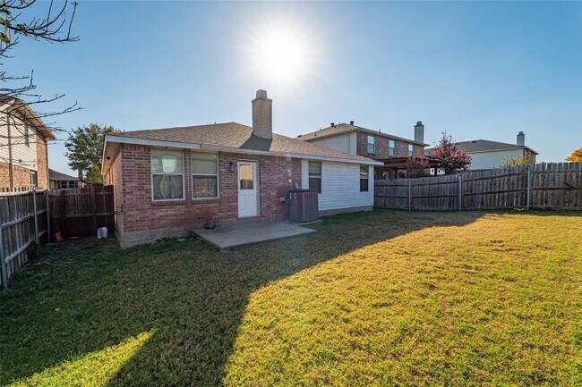 Foto del edificio - Totally Remodeled 4 bed 2 bath