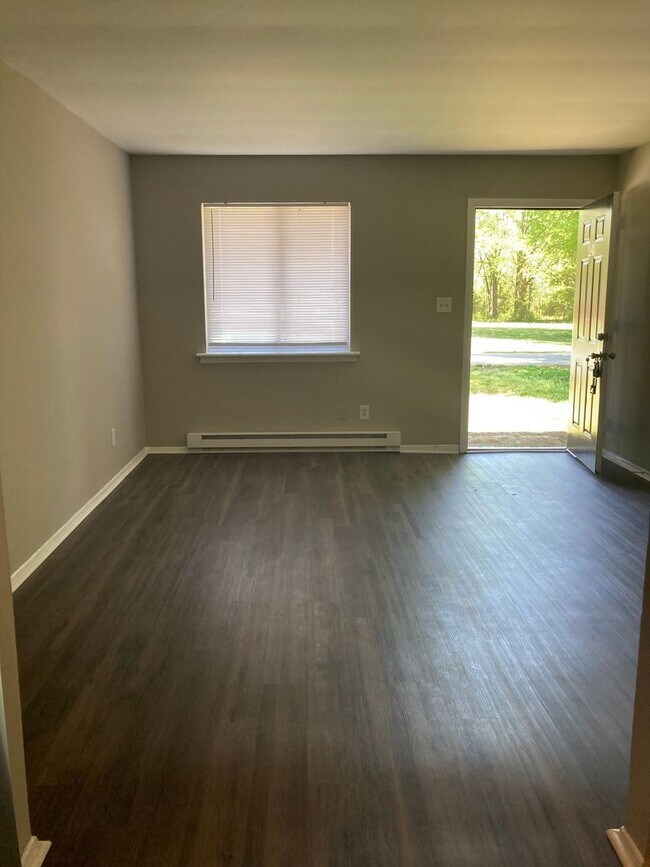 Foto del edificio - Renovated garden 2-Bedroom in Marshville, NC.