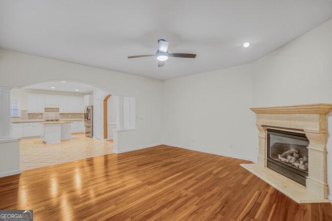 Foto del edificio - 7646 Forest Glen Way