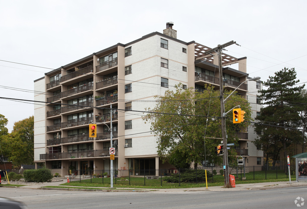 Primary Photo - Monte Fleur Apartments