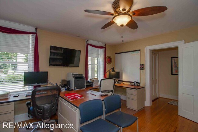 Building Photo - 2 br, 2 bath House - 363 WASHINGTON STREET #1