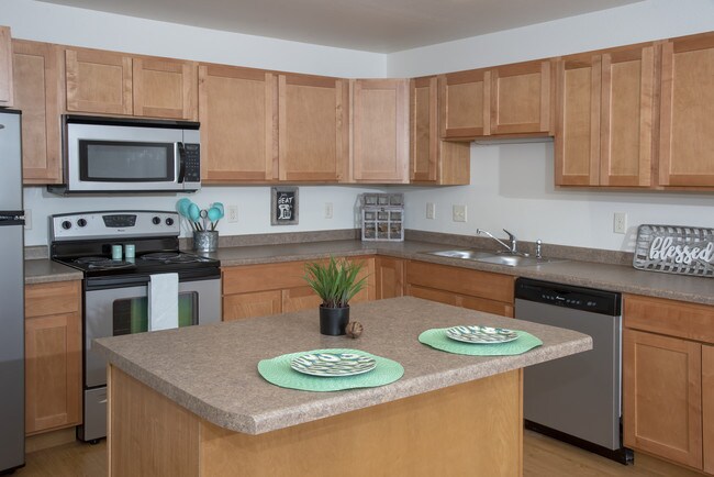 Ashland Apartment Homes Grand Forks Nd Apartments Com