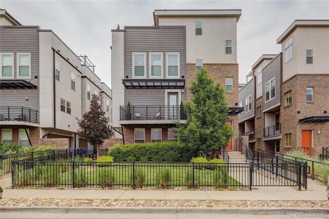 Foto del edificio - 1317 Jackson St