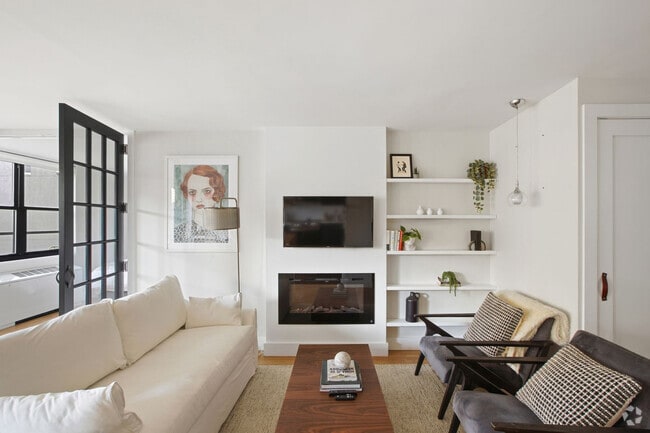 Building Photo - 315 W 57th St