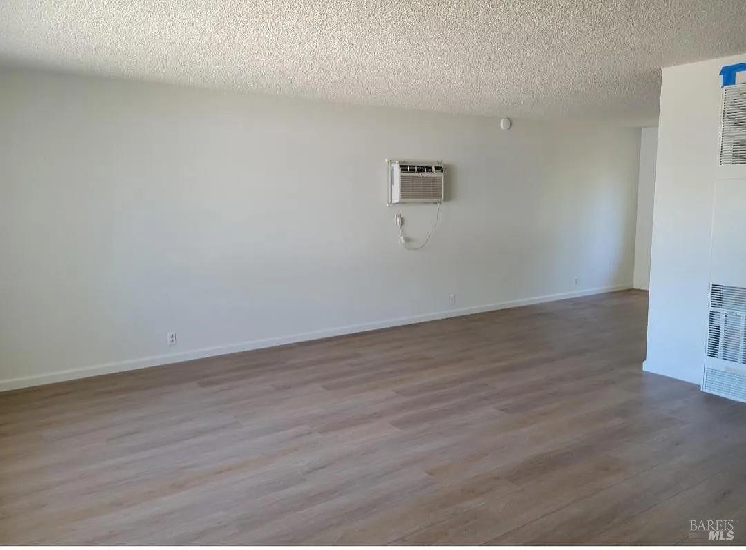 Foto principal - 1038 Juarez St