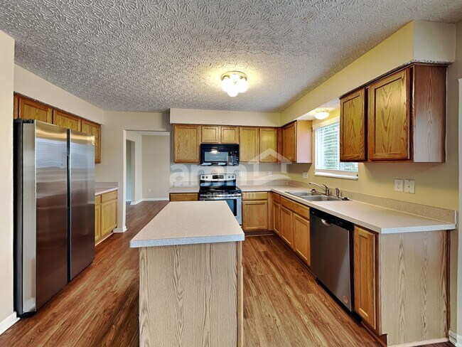 Building Photo - 1124 Waterview Ct