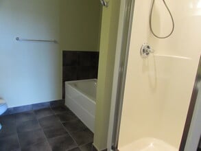 Building Photo - 555 Franklyn St