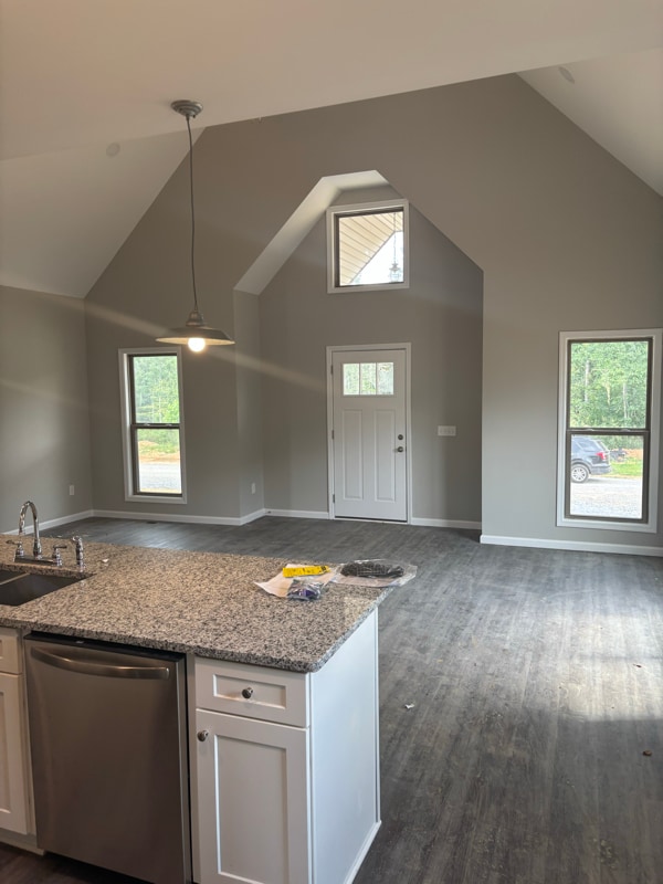 Building Photo - 233 Cherokee Dr