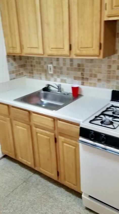 Building Photo - 1 br, 1 bath  - 96 Macdougal St