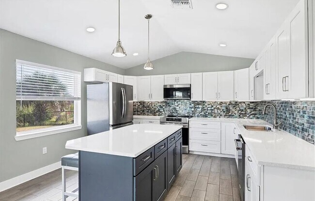 Foto del edificio - 9492 Galaxie Cir