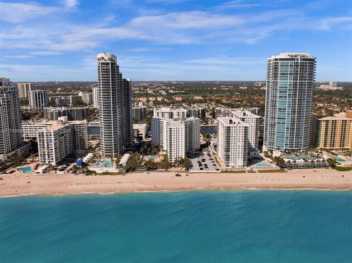 Foto principal - 3001 S Ocean Dr