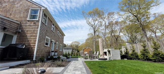 Building Photo - 24 White Birch Trail