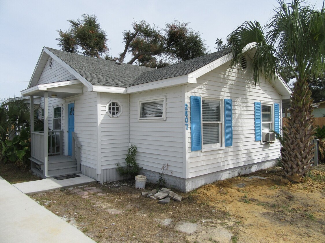 Primary Photo - 2407 E Orlando Rd. A