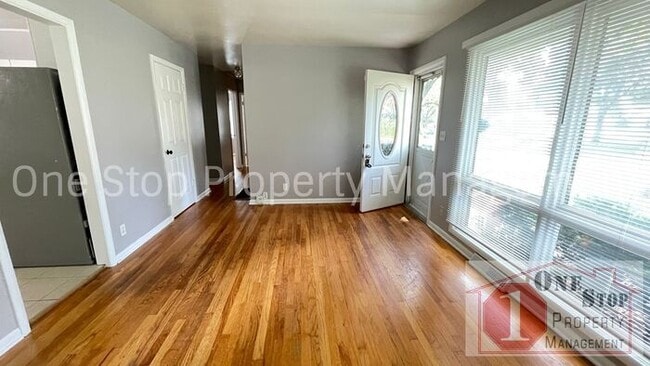 Building Photo - Beautifully 3 Bedroom, 2 Bath home in Rayt...