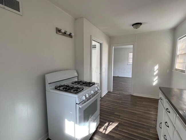 Foto del edificio - 2211 S Polk St