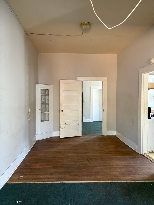 Building Photo - 1802- B Marye St - Alexandria