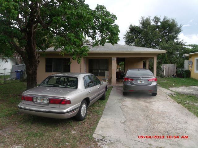 Foto del edificio - 1631 NW 7th Ct