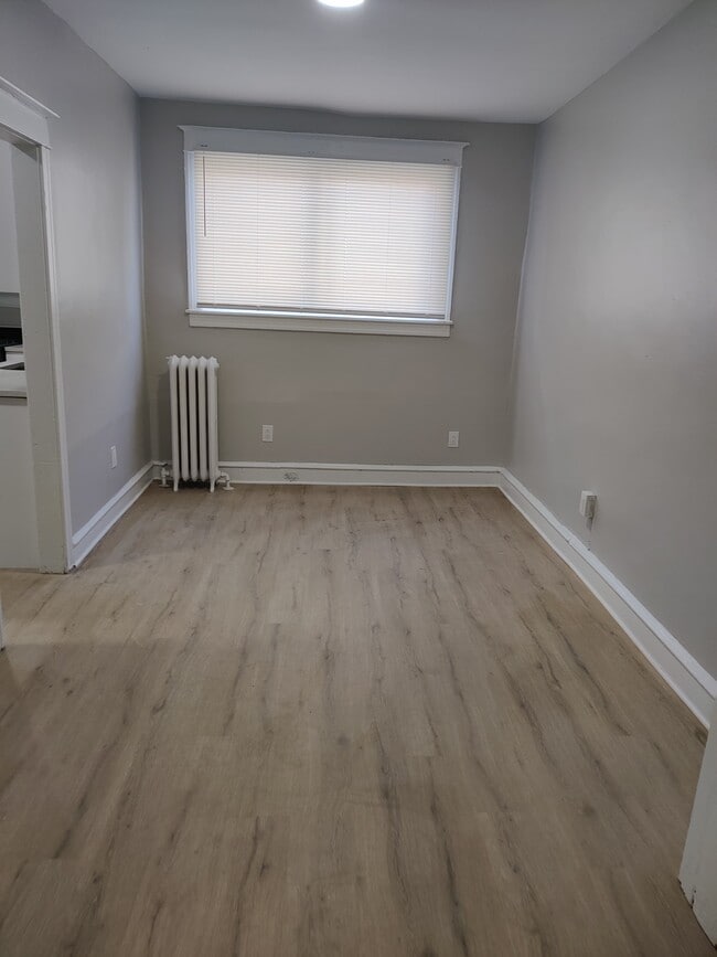 Building Photo - 1530 S Corlies St