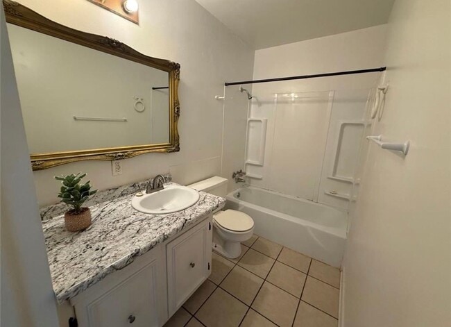 Building Photo - This Just In! New To The Market!