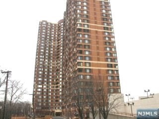 Foto principal - 100 Old Palisade Rd
