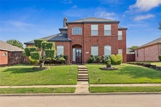 Building Photo - 726 Opal Ln