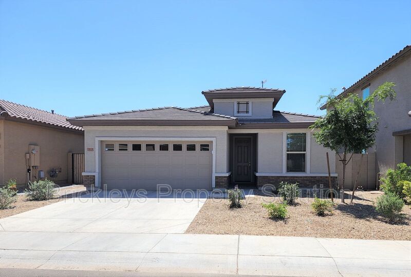 Primary Photo - 2825 W Apollo Rd