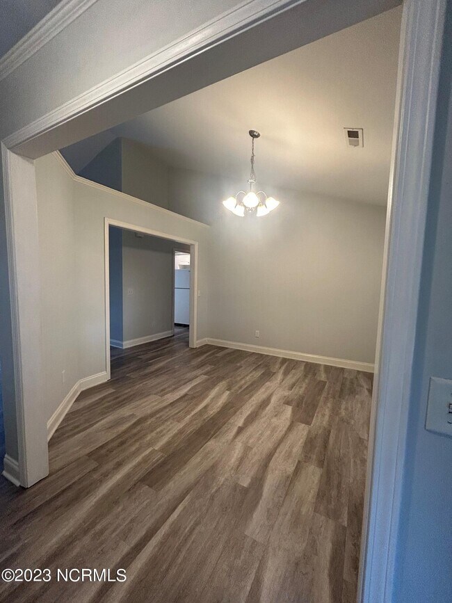 Foto del edificio - 8603 Grayson Park Dr