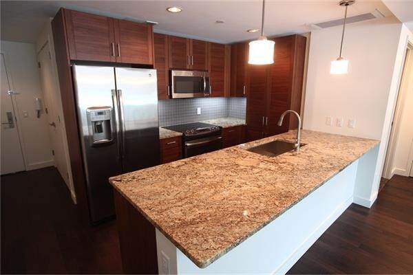 Foto principal - 10820 71st Ave