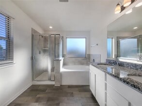 Building Photo - 9303 Sandoval Cir