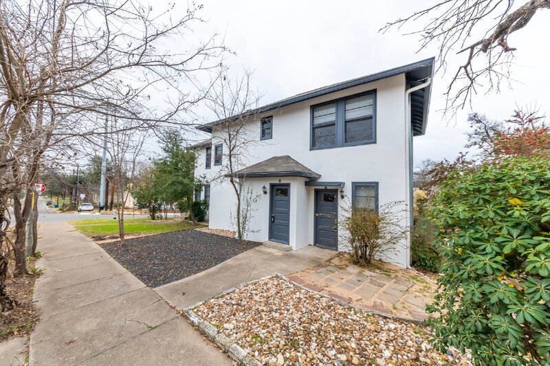 Foto principal - 3111 Grooms St