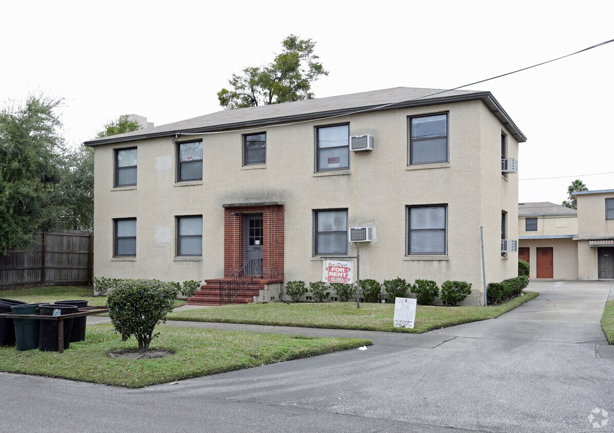 Primary Photo - 945 Phillips St