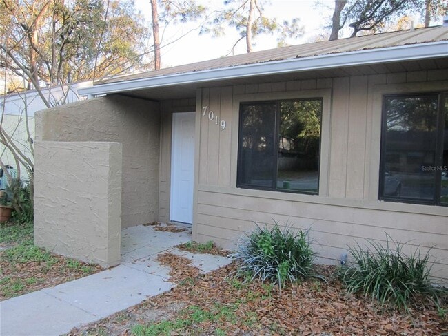 Building Photo - 7019 SW 21st Ln