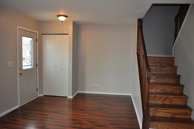 Building Photo - 3131 Andover Ct