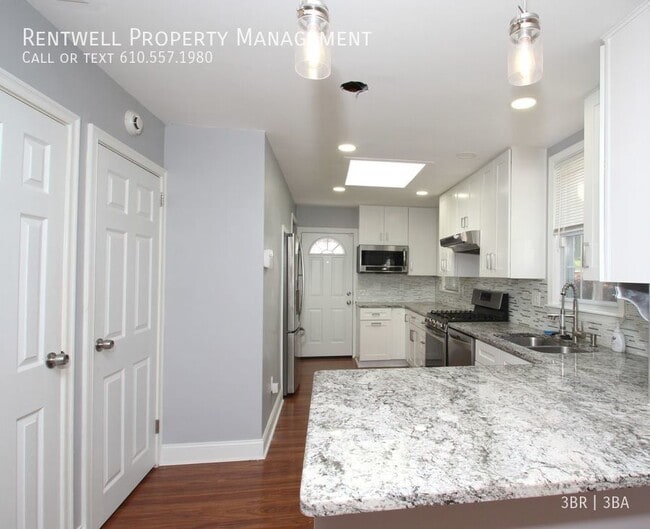 Building Photo - 3BR 2.5 Bath Home in Drexel Hill, PA Avail...