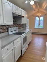 Building Photo - 29 Grayon Dr