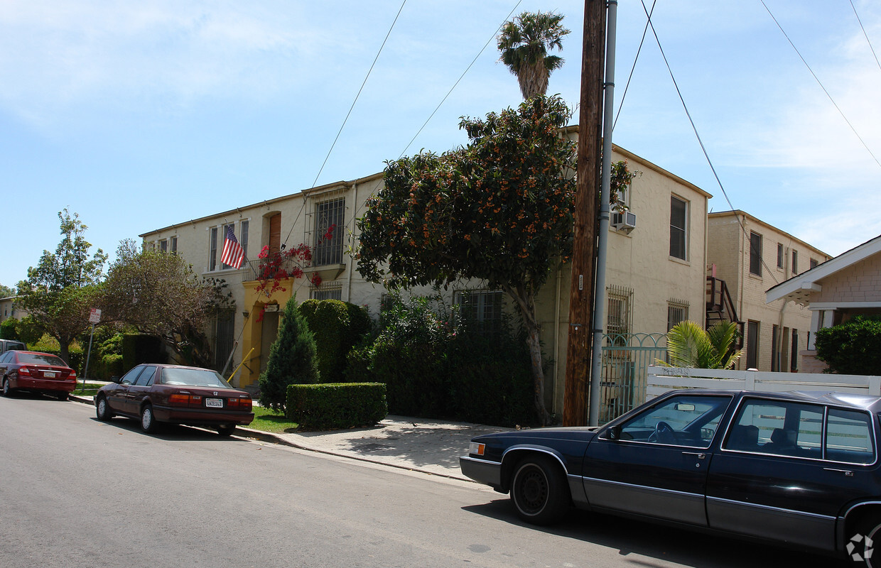 Building Photo - Casa Monterey Apartments