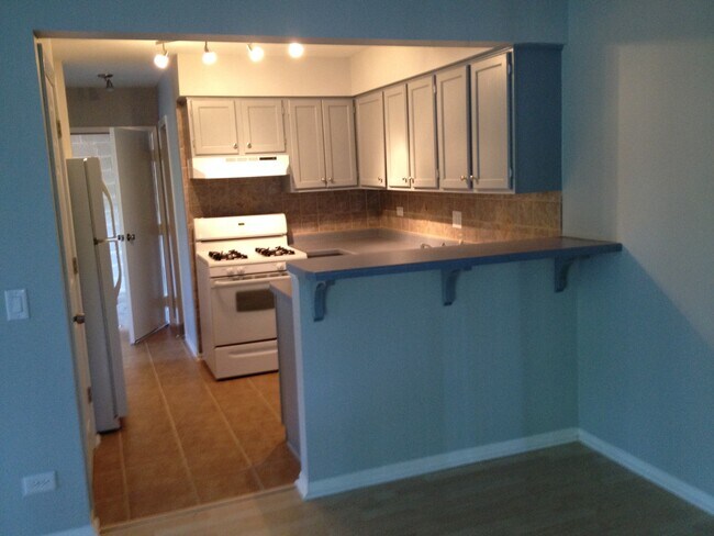 Foto del edificio - 1300 Queensgreen Cir