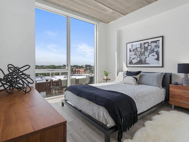 Foto del edificio - 738 N Sheridan Rd