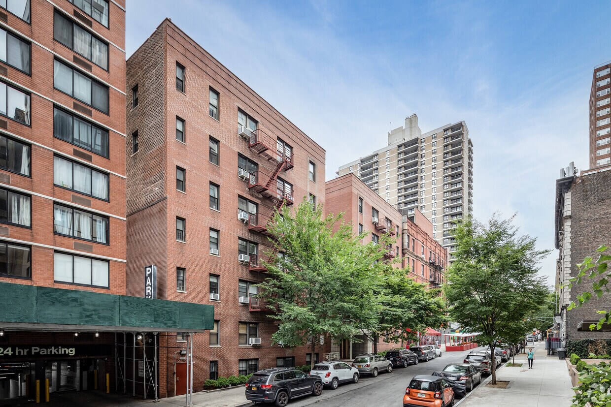 Foto principal - 205 W 95th St