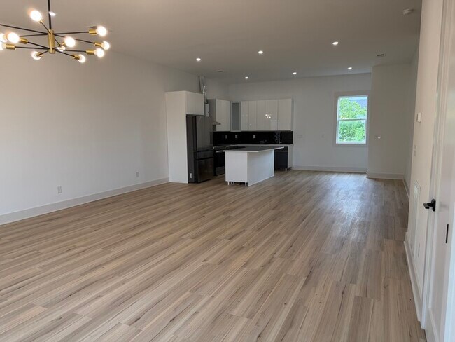 Foto del edificio - 105 Hart Ln