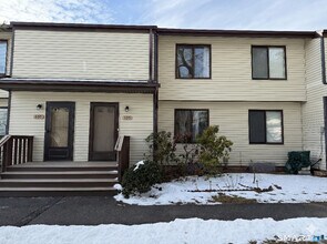 Building Photo - 155 Cottonwood Rd