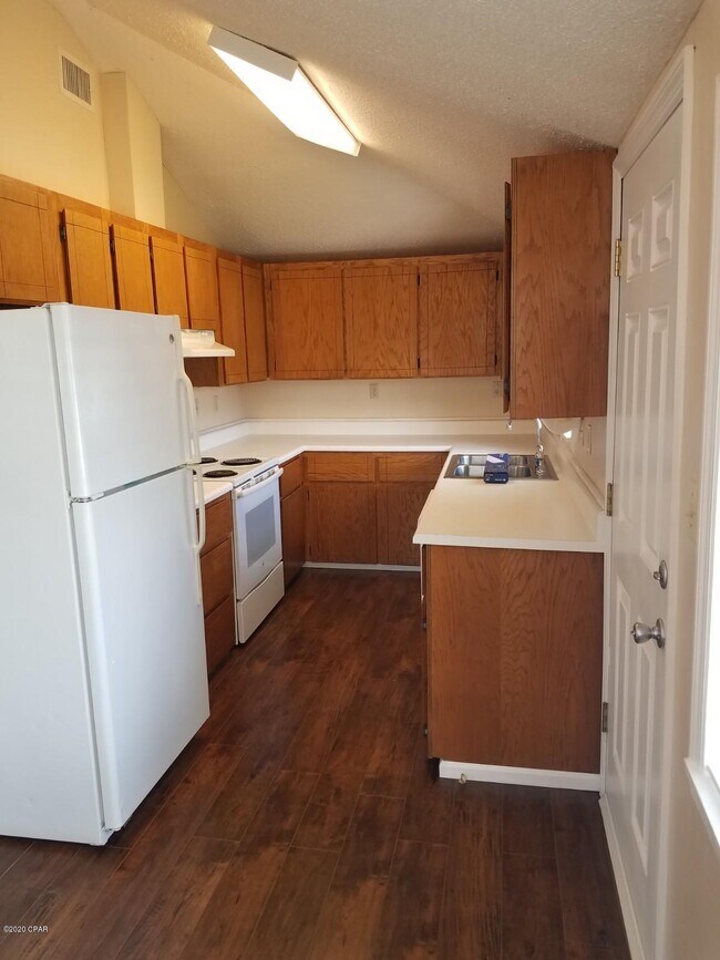 Foto del edificio - 113 Placido Pl